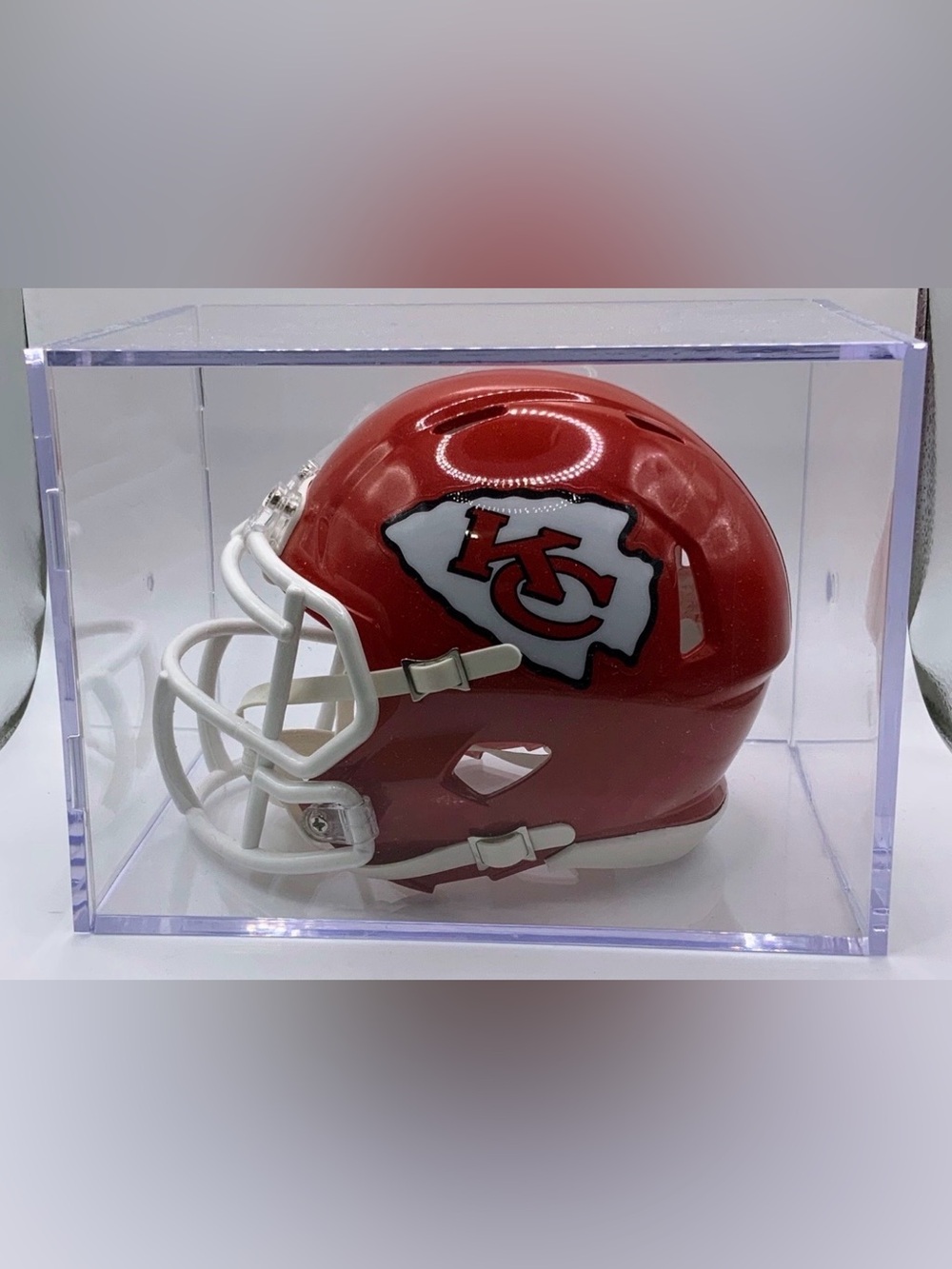 Kansas City Chiefs Mini Riddell Helmet w/ Acrylic Display Case